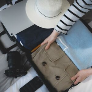 6 tips to pack light for travel