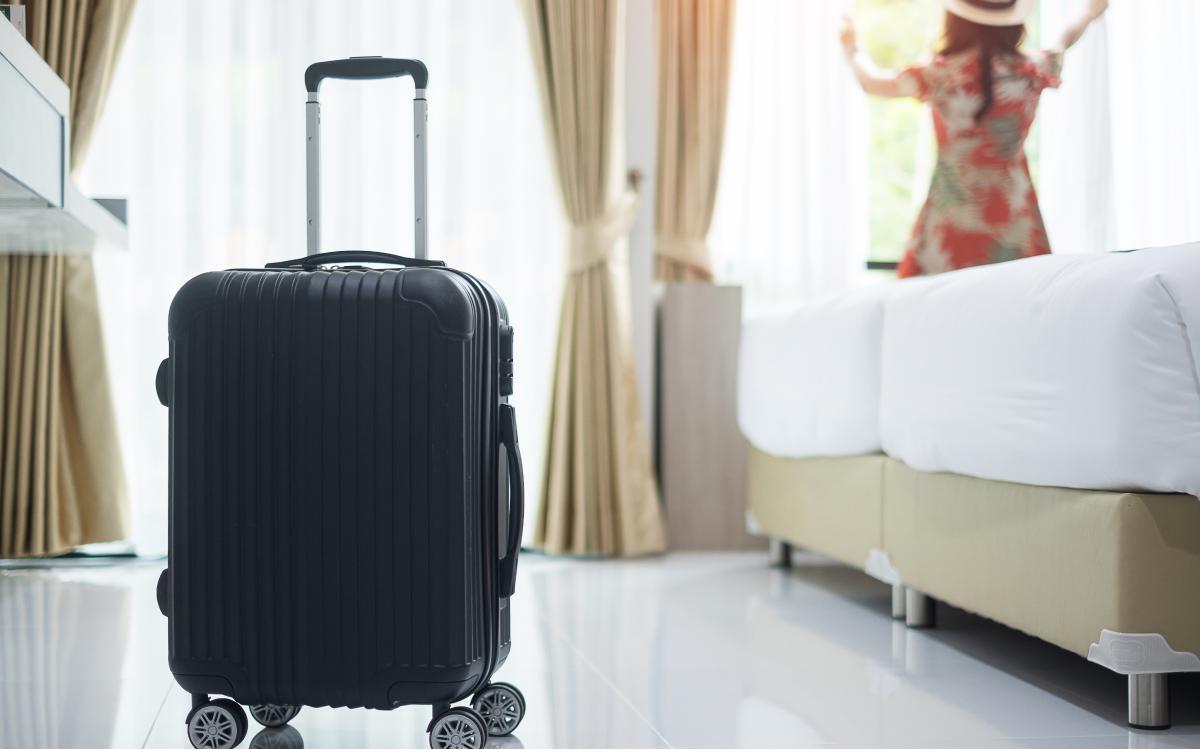 7 popular carry-on suitcases